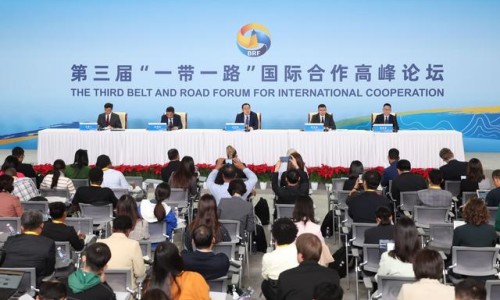 第三屆“一帶一路”高峰論壇，向各國企業(yè)家發(fā)出召喚，攜手實現(xiàn)共同發(fā)展繁榮（環(huán)球網(wǎng)）