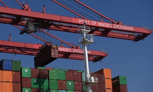 港媒：中國像變形金剛，變招拆招終逆襲（環(huán)球時(shí)報(bào)）